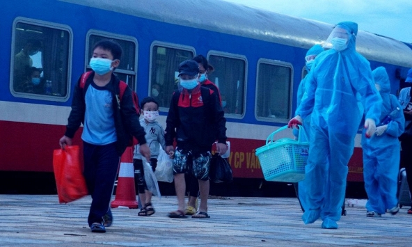 Ninh Bình đón công dân hồi hương bằng đường sắt