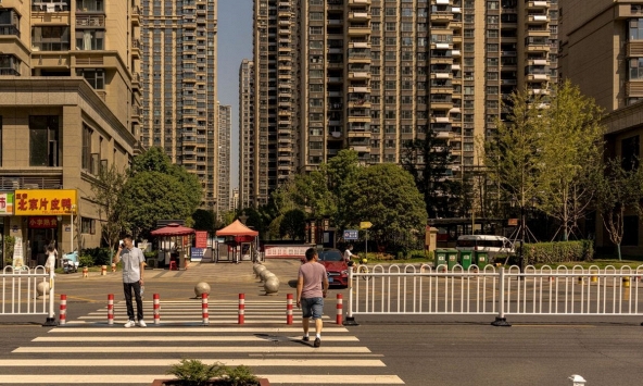 Những tòa nhà trống ở các tỉnh thành của Trung Quốc chứng minh cho sự sụp đổ của Evergrande 