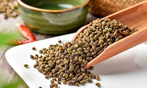 Giá tiêu tiếp tục tăng 1.000 đồng/kg