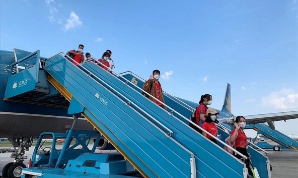 Khách bay từ TP.HCM đến Hà Nội, Hải Phòng và Thừa Thiên- Huế không phải cách ly tập trung