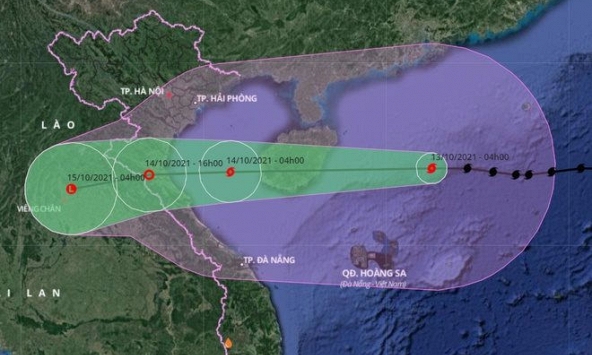 Bão số 8 giật cấp 14, cách quần đảo Hoàng Sa 260 km