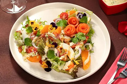 Món ngon mỗi ngày: Salad cam cá hồi