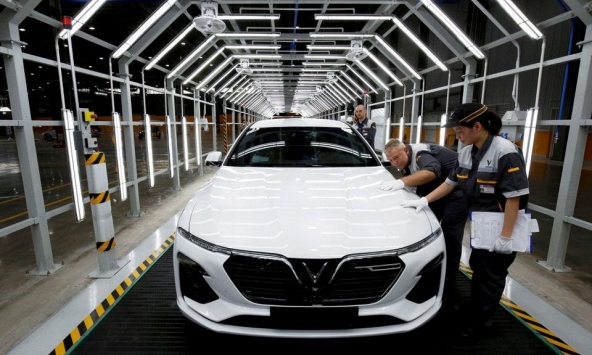 Reuters: VinFast sẽ bắt đầu giao xe hơi điện cho khách hàng tại Mỹ dự kiến vào cuối năm 2022