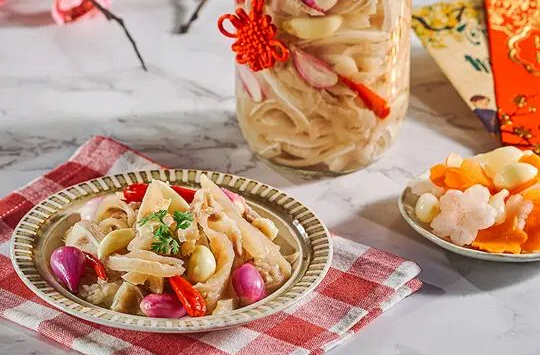 Món ngon mỗi ngày: Tai heo ngâm chua ngọt
