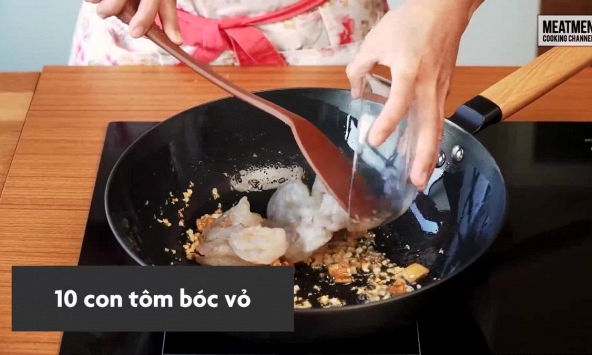 Món ngon: Cách làm phở xào tôm, lạp xưởng kiểu Malaysia