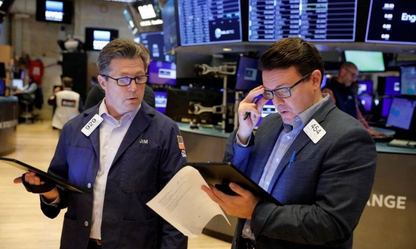 Chứng khoán Mỹ biến động trái chiều, S&P 500 tăng lần thứ 7 liên tiếp