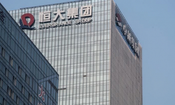 Thanh toán hết khoản nợ lãi hơn 83 triệu USD vào phút chót, cổ phiếu của China Evergrande 'hồi sinh'