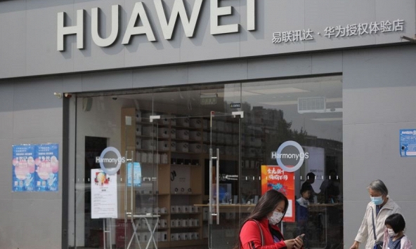 Doanh thu Huawei tiếp tục giảm mạnh vì lệnh trừng phạt của Mỹ