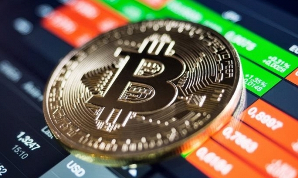 Bitcoin dao động quanh mốc 60.000 USD, chờ sóng lớn