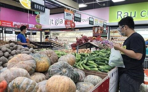 Tổng mức bán lẻ hàng hóa và doanh thu dịch vụ dần hồi phục