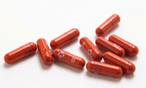 Anh trở thành quốc gia đầu tiên phê duyệt thuốc Molnupiravir điều trị COVID-19