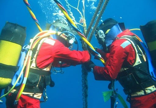 2 trong số 5 tuyến cáp quang internet của Việt Nam gặp sự cố