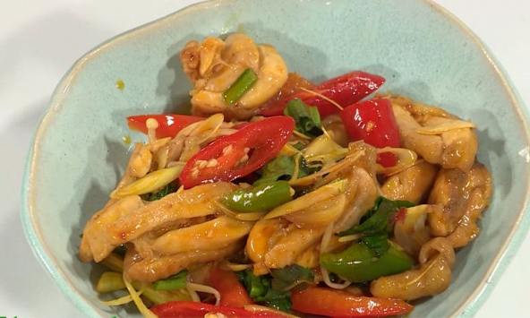 Món ngon mỗi ngày: Gà xào vị Thái