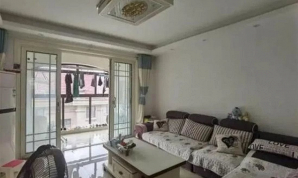 Nghề lạ ở Trung Quốc: Sống thử trong nhà bị ‘ma ám’