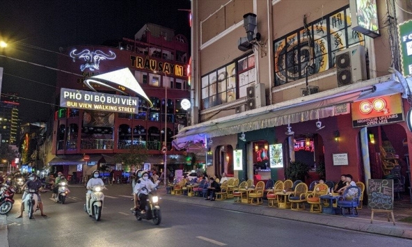 TP.HCM tạm ngưng hoạt động karaoke, massage và spa