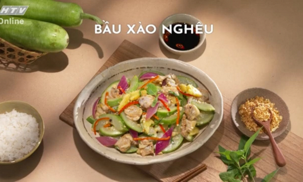 Món ngon mỗi ngày: Bầu xào nghêu
