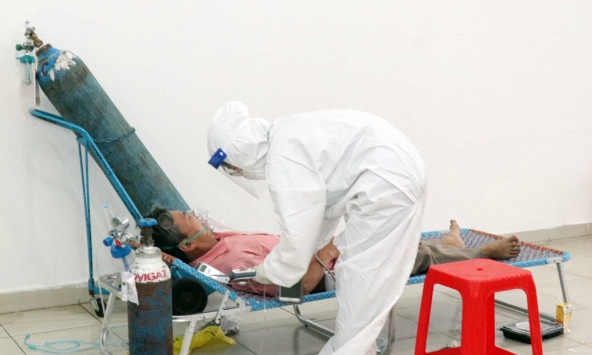 Cần Thơ quá tải giường bệnh điều trị bệnh nhân COVID-19