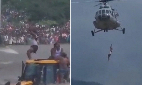 Máy bay trực thăng cứu người khỏi lũ lụt ở miền nam Ấn Độ