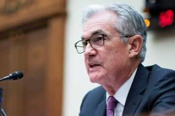 Fed sẵn sàng tăng lãi suất nếu lạm phát tiếp tục tăng cao