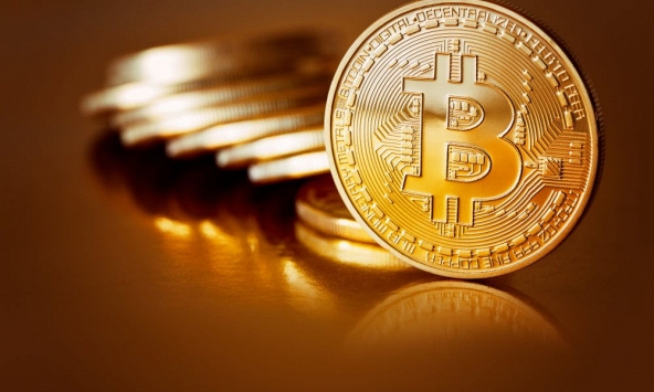 Bitcoin lấy lại đà tăng, giao dịch quanh mức 57.000 USD