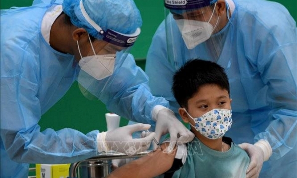 Châu Âu phê duyệt vaccine ngừa COVID-19 cho trẻ em