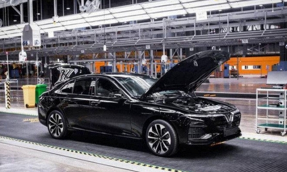 Giảm 50% lệ phí trước bạ cho ô tô sản xuất trong nước từ ngày 1/12