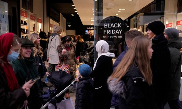 Siêu biến thể Omicron lan sang một loạt quốc gia châu Âu, 'đòn giáng' mới vào nỗ lực chấm dứt đại dịch COVID-19