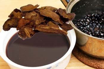 3 bài thuốc trị rụng tóc, hói đầu, tóc bạc sớm từ hà thủ ô