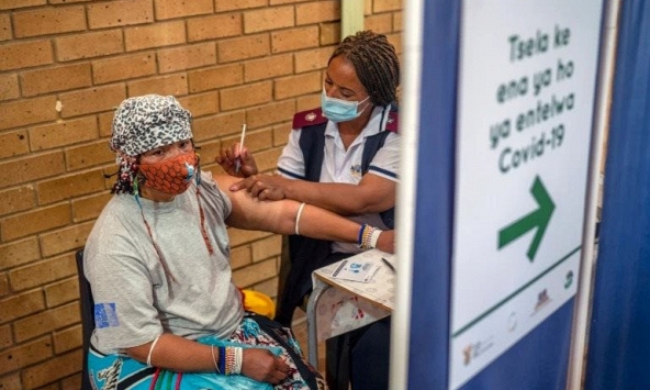 Chưa phát hiện ca tử vong nào liên quan đến Omircon, WHO kêu gọi mọi người không nên hoảng sợ