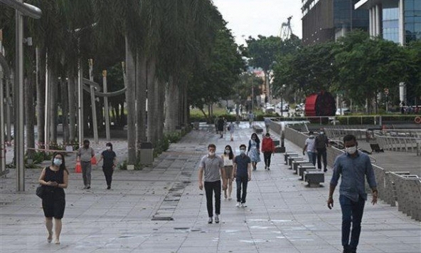 Chuyên gia Singapore: Không nên thái quá khi đối phó với COVID-19