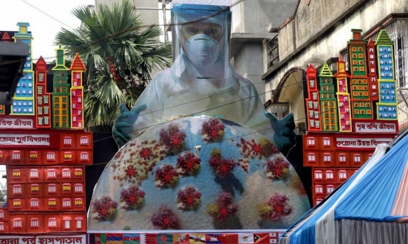 Giới nhà giàu Ấn Độ đến UAE, Mỹ, Anh để tiêm vaccine tăng cường