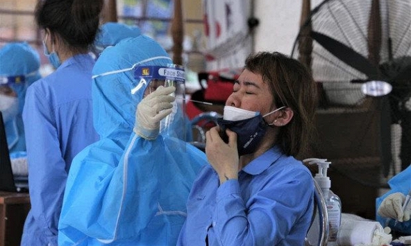 Thêm 14.599 ca dương tính COVID-19 trong ngày 8/12, TP.HCM có 1.475 ca