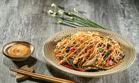 Món ngon mỗi ngày: Bún gạo xào mayo
