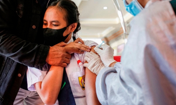 Biến thể Omicron khiến nhiều nước nghi ngờ tính hiệu quả của vaccine Trung Quốc