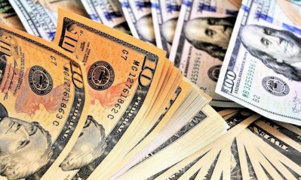 Giá dầu duy trì đà tăng, dầu Brent tiến ngưỡng 76 USD/thùng