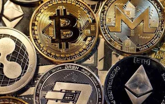 Bitcoin rơi tự do về vùng 46.000 USD, thị trường rực lửa