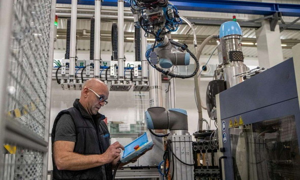 5 Robot công nghiệp đang thay đổi ngành sản xuất mãi mãi