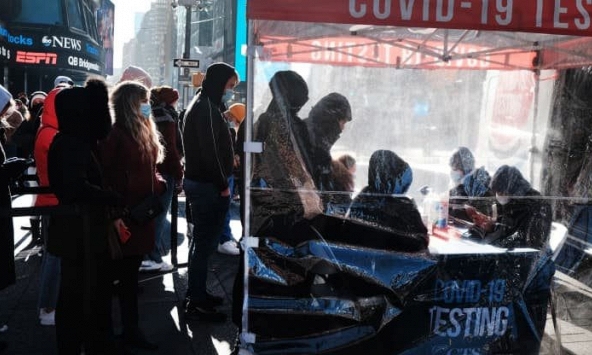 Biến thể Omicron hiện là chủng virus chính ở Mỹ, Washington D.C. tuyên bố tình trạng khẩn cấp