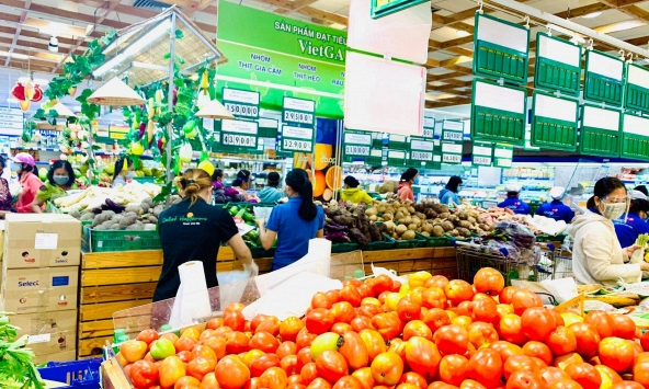 Siêu thị 'tung' nhiều chương trình ưu đãi, kích cầu tiêu dùng dịp cuối năm