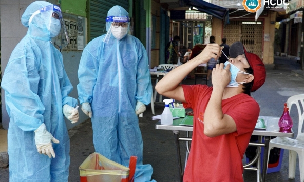 Bộ Y tế cho phép dùng test nhanh xác định người mắc và khỏi COVID-19