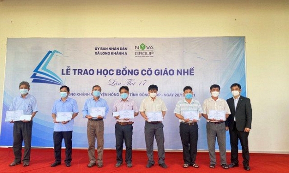Học bổng cô giáo Nhế - chấp cánh ước mơ, nâng bước em đến trường
