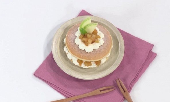 Món ngon mỗi ngày: Pancake nhân táo
