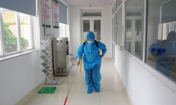 Ca nhiễm biến thể Omicron đầu tiên ở Việt Nam ra viện