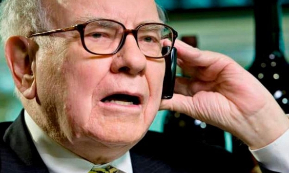 Huyền thoại đầu tư  Warren Buffett 'bỏ túi' gần 120 tỷ USD từ cổ phiếu Apple