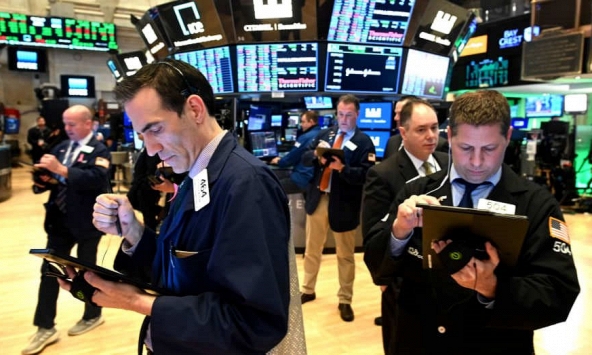 Nasdaq kết thúc tuần đầu tiên của năm mới ở mức thấp nhất kể từ tháng 2/2021