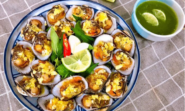 Món ngon mỗi ngày: Sò lông nướng bơ tỏi
