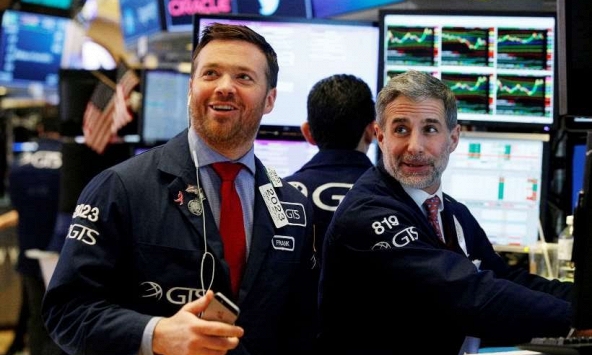 Thị trường chứng khoán Mỹ phục hồi sau khi FED thông báo có thể nới lỏng các chính sách kinh tế