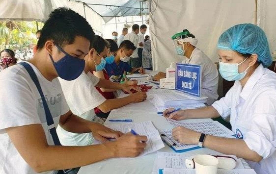 Các tỉnh không yêu cầu cách ly đối với người về quê ăn Tết