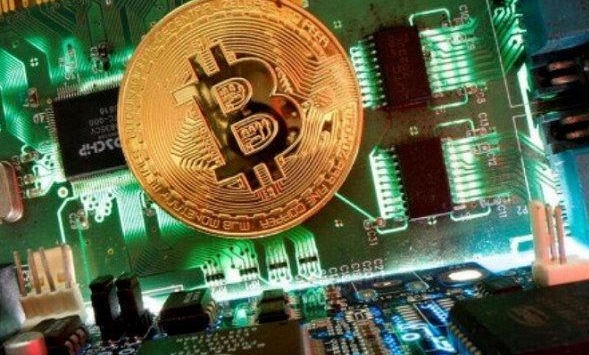 Bitcoin giao dịch quanh vùng 42.000 USD, thị trường chìm trong sắc đỏ