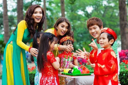 Mùng 1 Tết Nhâm Dần 2022, xuất hành giờ nào tốt?   